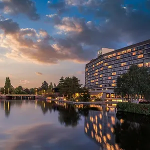Hilton Otel