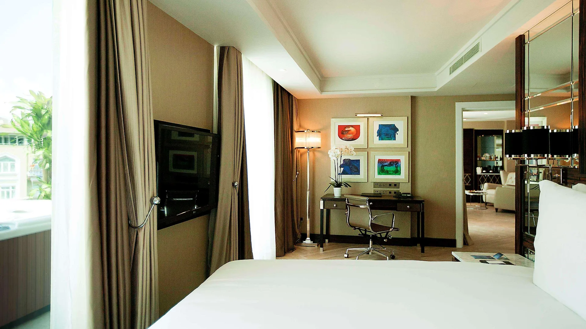 Radisson Blu Hotel Istanbul Pera 5*,