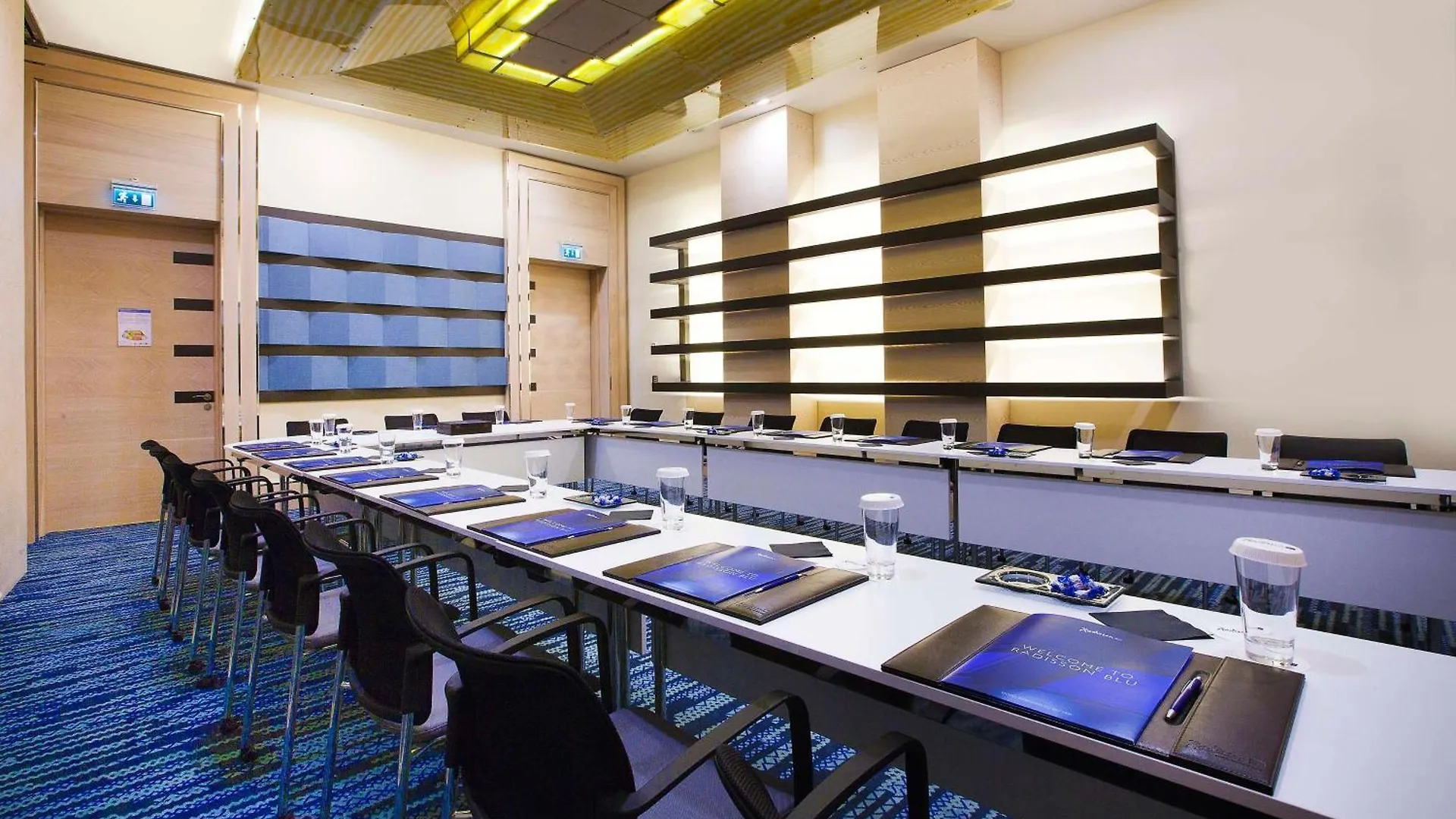 Radisson Blu Hotel Istanbul Pera 5*,